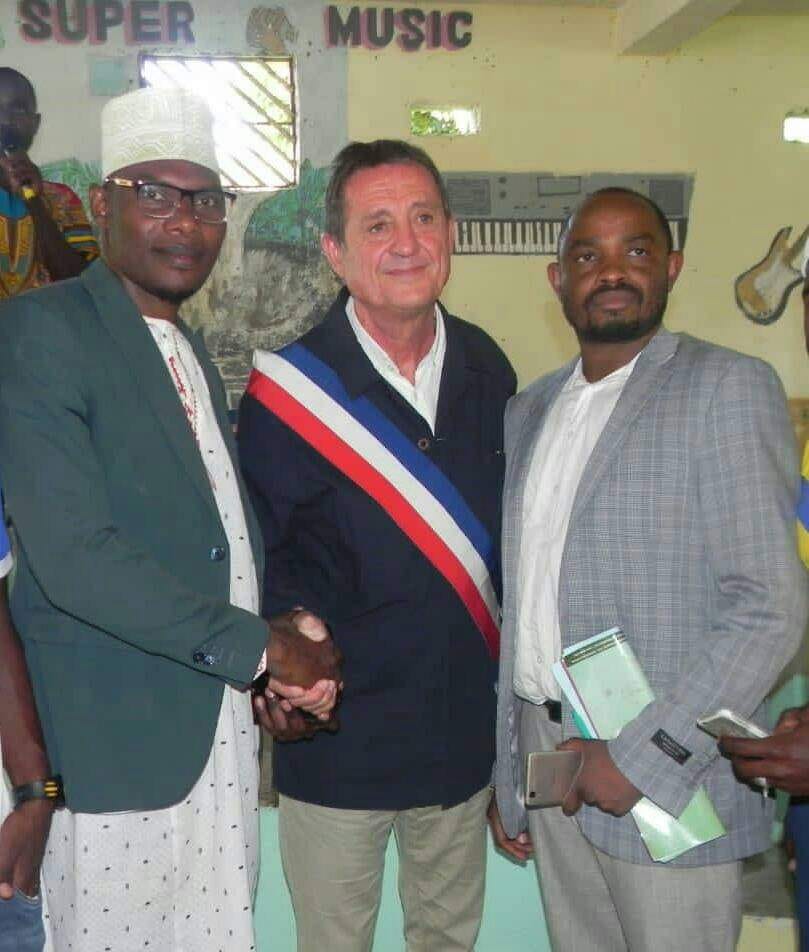 M. Gilles Poux, ex-maire de La Courneuve, en visite de travail à Maouéni-M'boudé